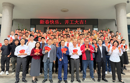 大浪集团、广东大浪、水上乐园设备、水上游乐设备、玻璃钢滑梯、水上乐园设计、水上乐园规划